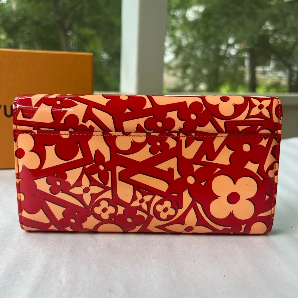 Louis Vuitton Sweet Sarah Vernis Wallet - Picture 3 of 12